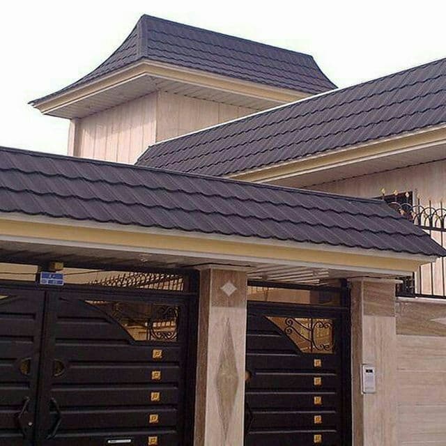 How is the flush of the crescent gable edge suitable for the roof of the villa?