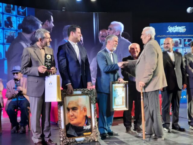 ۱۷ چهره ماندگار فرهنگ هنر و رسانه مازندران تجلیل شدند