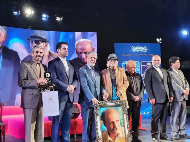 ۱۷ چهره ماندگار فرهنگ هنر و رسانه مازندران تجلیل شدند